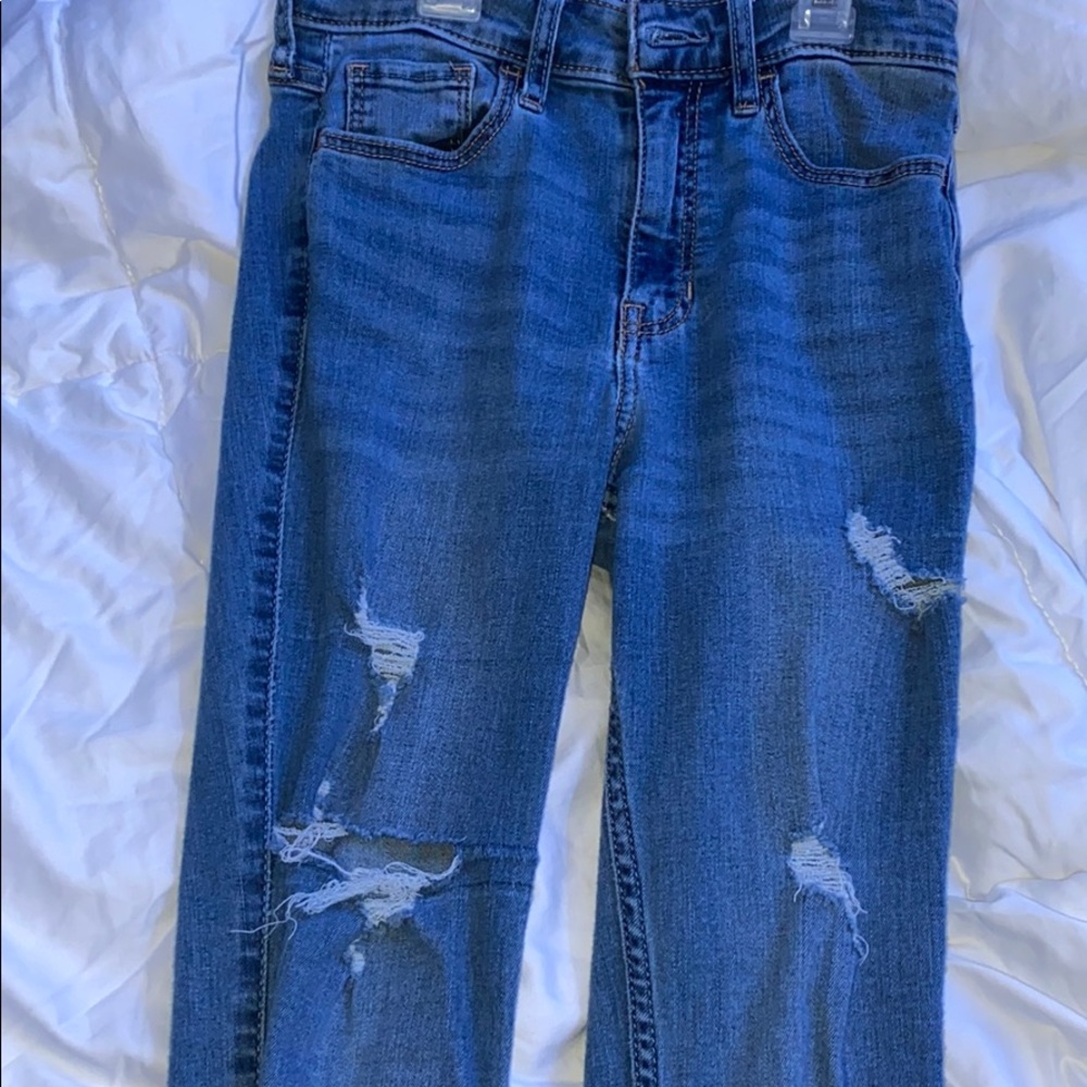 Blue Ripped Jeans - Picture 3 of 4